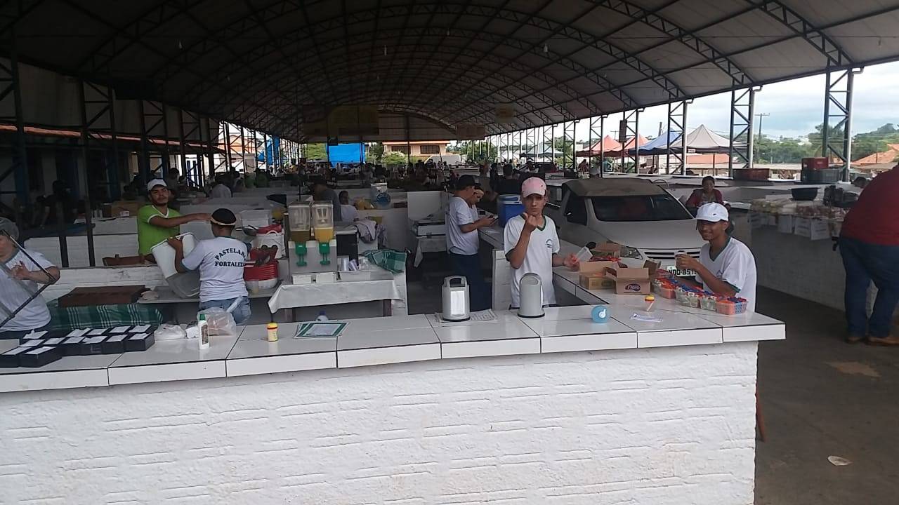 Comerciantes organizam abaixo-assinado contra dia de nova feira livre no centro da cidade; prefeitura explica