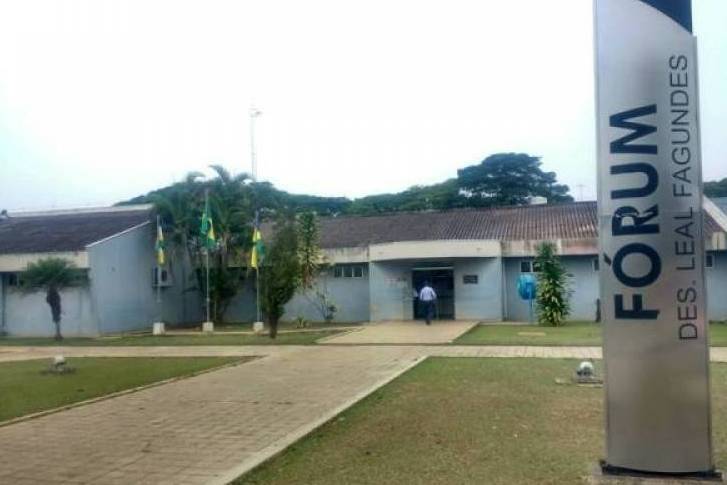 Homem que esfaqueou idoso em confraternização e acabou preso por testemunhas, com o próprio cinto, é condenado