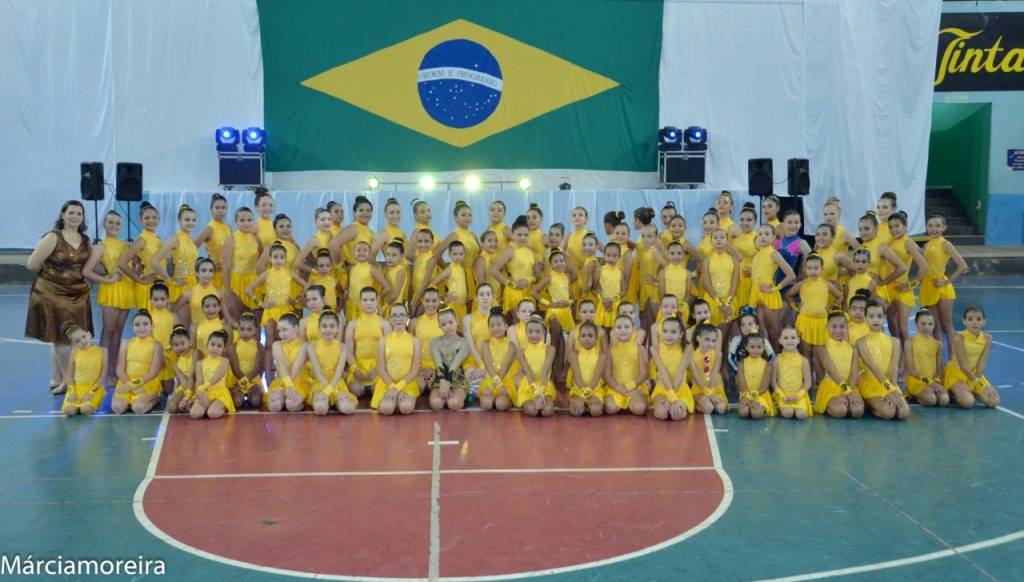 Mais de mil pessoas assistiram a III Mostra de Ginástica Rítmica em Vilhena
