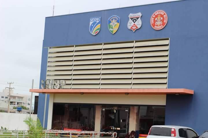 Com tornozeleira eletrônica, homem é preso furtando roupas em loja e dispara: “isso não vai dar em nada”
