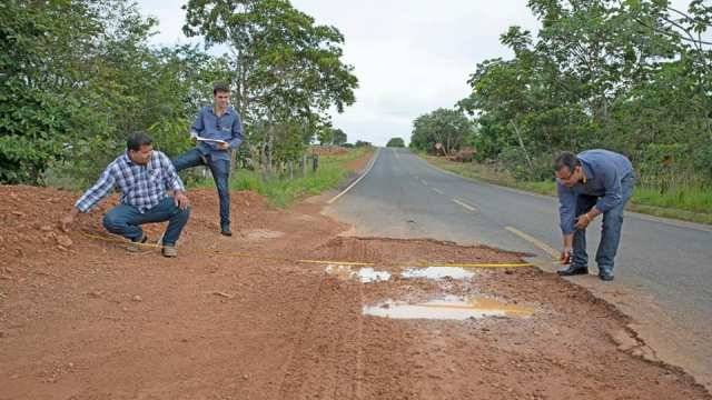 Goebel atende vereador e ex-prefeito e manda equipe vistoriar rodovia que liga Cabixi a Colorado do Oeste
