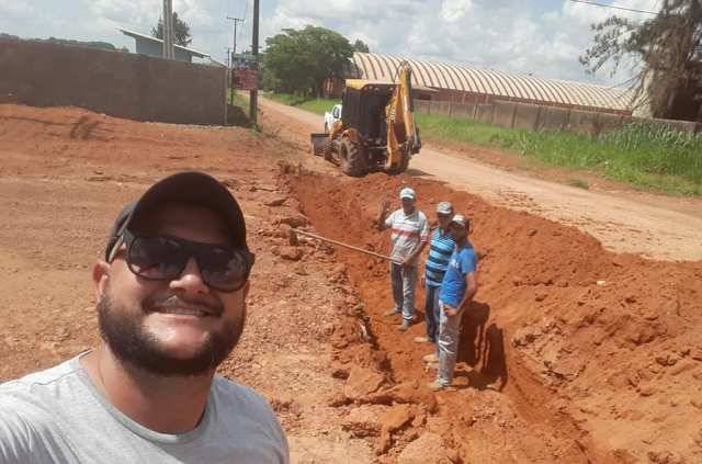 Assessor de prefeito provoca vereador em rede social, apaga comentários e “treta” incendeia Facebook