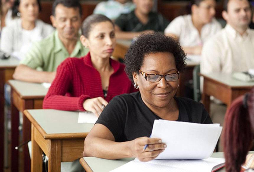 EJA: Escola Vilma Vieira divulga datas para rematrículas e matrículas de novos alunos
