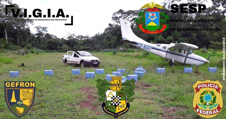 Em cidade vizinha, polícia prende traficantes e apreende quase meia tonelada de cocaína em avião que pousou em fazenda