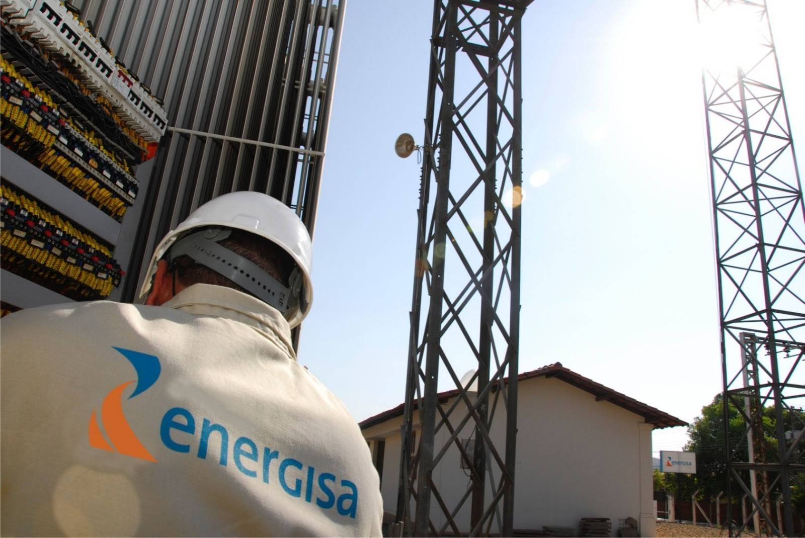 Energisa orienta clientes: solicitar alteração de carga de energia diminui riscos de acidentes e não aumenta conta