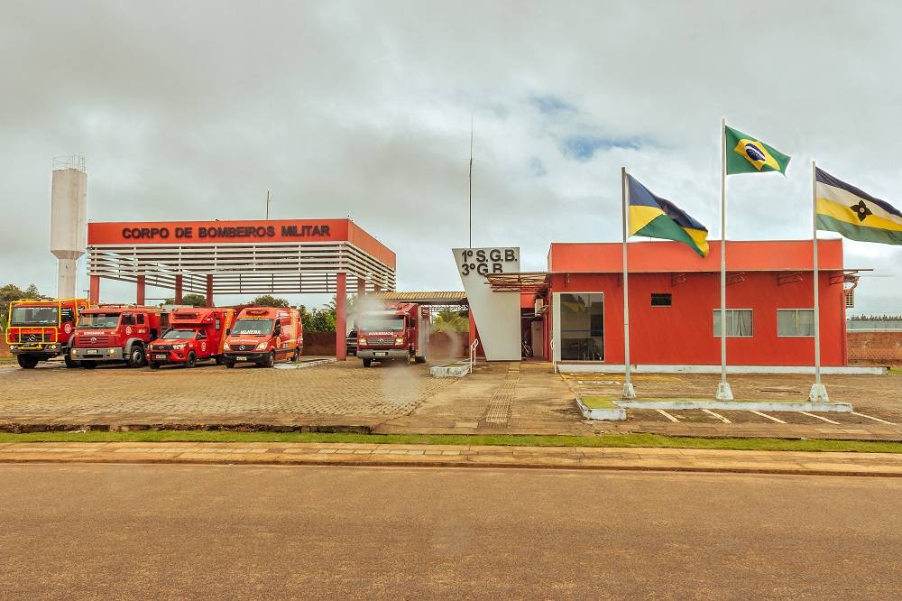 Detento escreve carta a Bombeiro e pede cadeira de rodas para filho especial de 10 anos; saiba como ajudar
