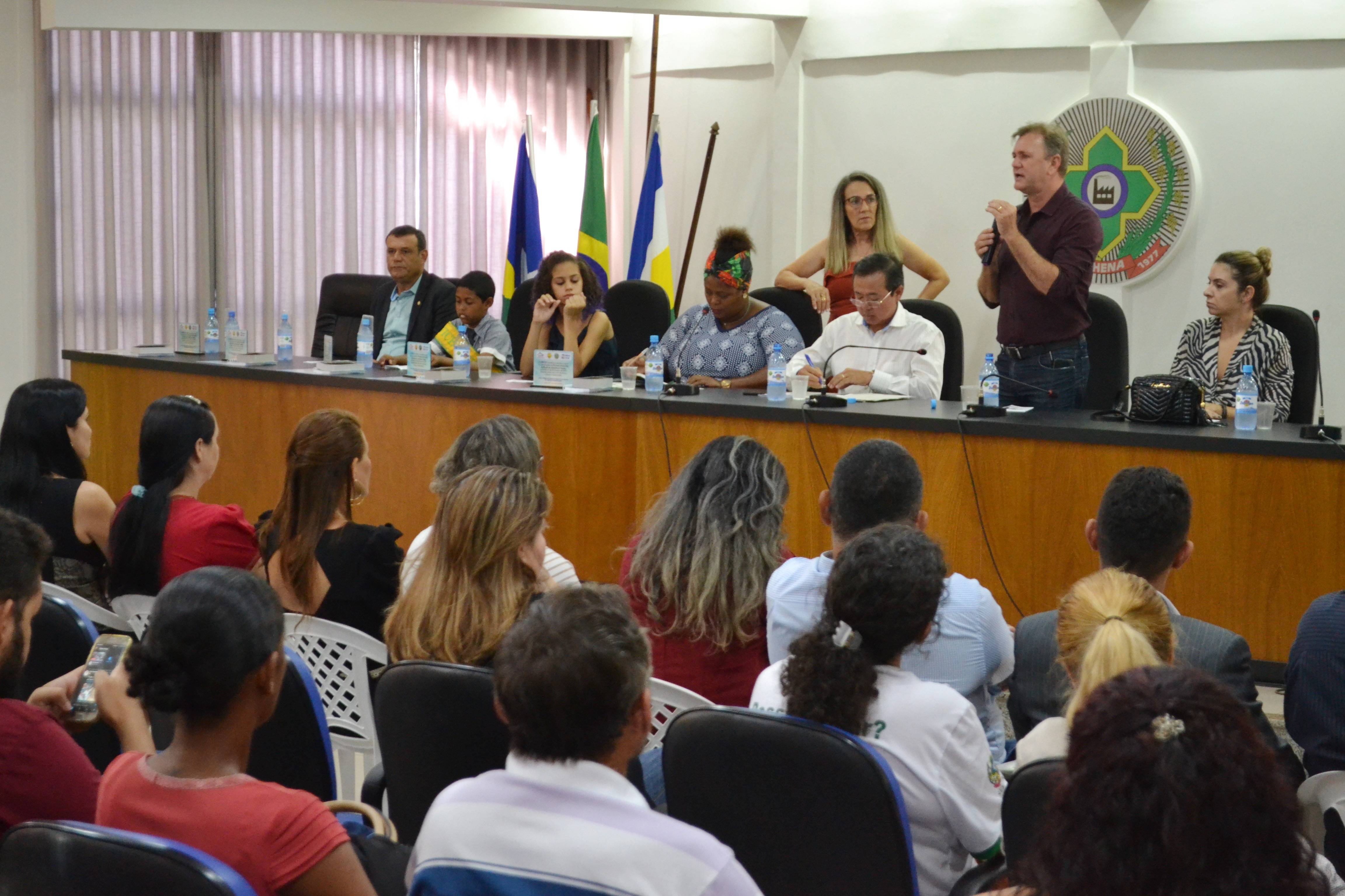 Em Vilhena, deputado Luizinho Goebel prestigia solenidade de posse dos novos Conselheiros Tutelares