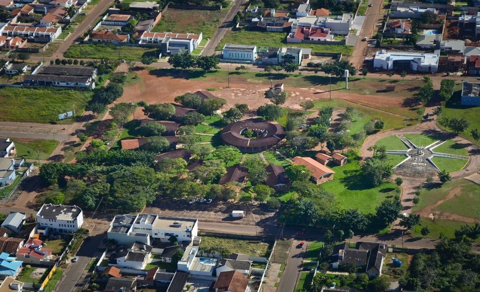 Contratados por empresa que realizou concurso da prefeitura não recebem pagamento e vão acionar polícia e MP
