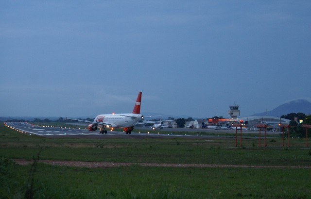AVIÃO QUE SAIU DE RONDÔNIA FAZ POUSO FORÇADO NO MATO GROSSO
