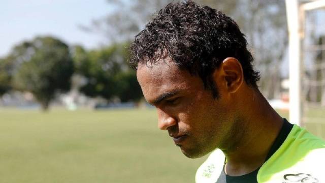 “Deus perdoa, a sociedade não”, diz advogada, após time do Mato Grosso desistir de contratar goleiro Bruno