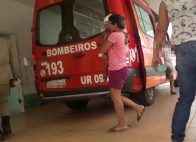 Portão cai sobre menino de 03 anos; garoto sofreu corte na cabeça e foi socorrido pelo Corpo de Bombeiros
