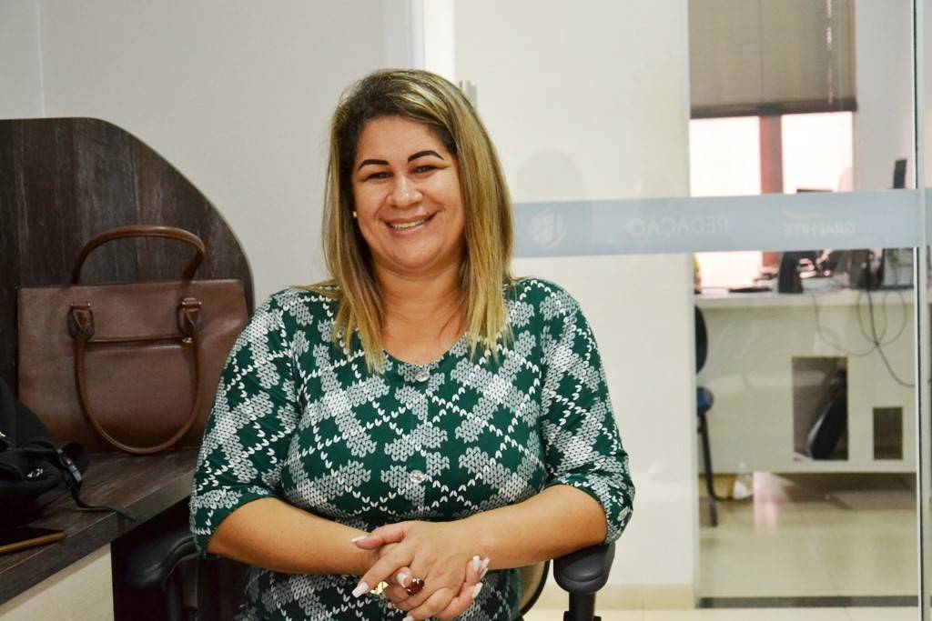 Secretária destaca avanços na Educação de Chupinguaia: salas climatizadas e tecnologia melhorando ensino