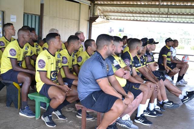 Disputando três competições, Vilhenense apresenta elenco para a temporada 2020