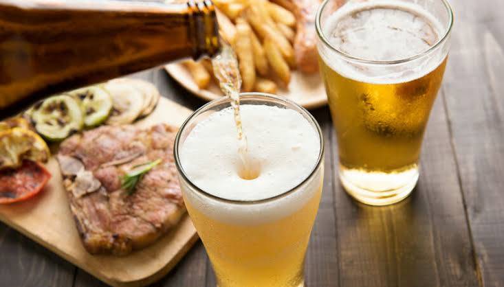 Rapaz de 22 anos é preso após comer e beber em lanchonete sem ter dinheiro para pagar a conta