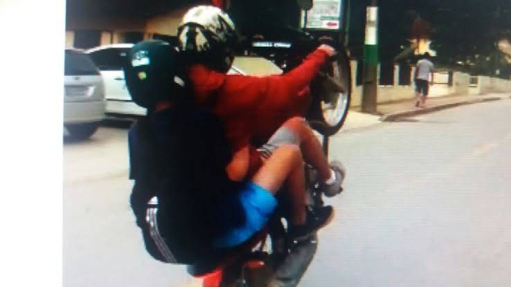 Após condutor de motocicleta fazer “gracinha” no trânsito, detento que estava na garupa é recapturado