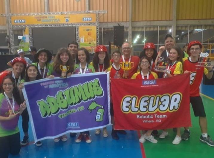 Alunos da Escola SESI de Vilhena conquistam Torneio Regional de Robótica em Manaus e se classificam para o Nacional