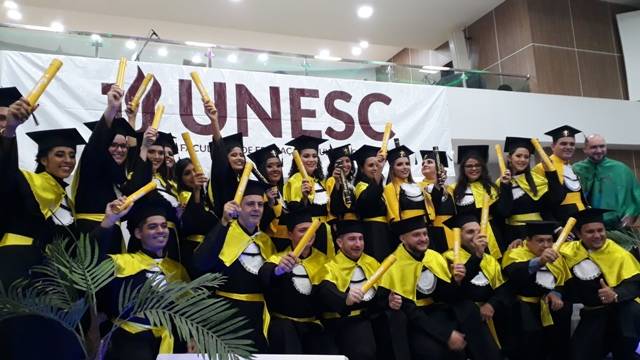Em cerimônia concorrida, Faculdade Unesc de Vilhena formou 82 novos profissionais em cinco cursos