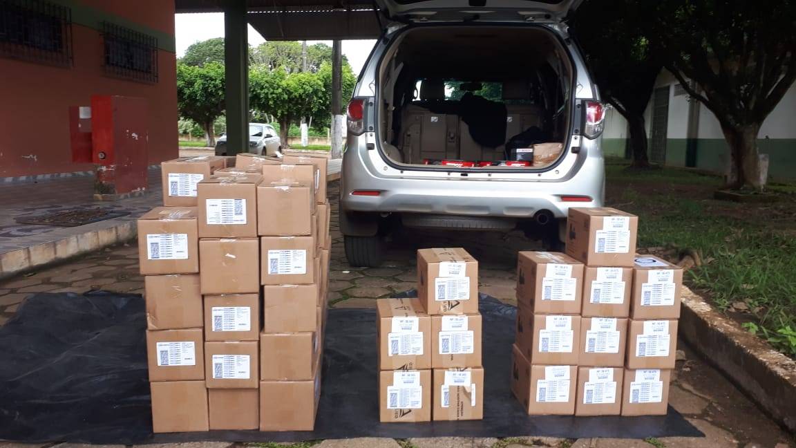 Auditores fiscais flagram homem com mais de 700 celulares; autuado em mais de R$ 200 mil, ele pagou a multa