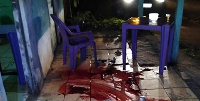 Polícia prende adolescente acusado de executar casal a tiros em bar; comparsa que fugiu também é menor de idade