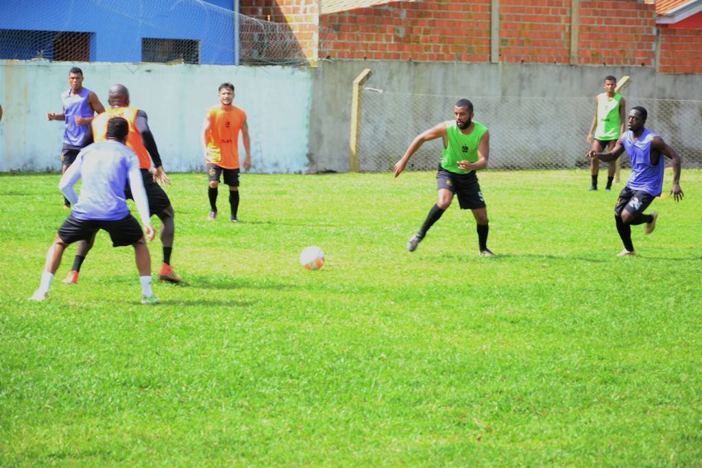 Vilhenense inicia trabalhos com foco no clássico diante do Barcelona no domingo