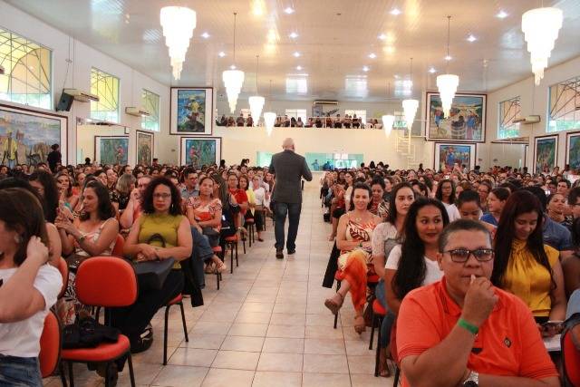Com “filósofo-sensação” e outras personalidades, Fórum de Educação teve humor, conhecimento e reflexões