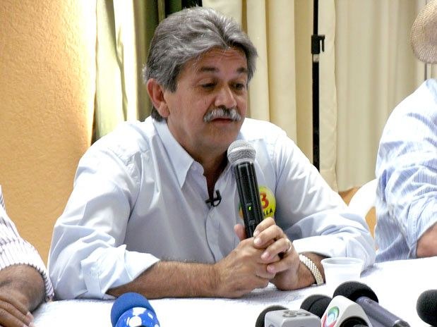 CAHULLA COGITA MUDAR ESTRATÉGIA CONTRA CONFÚCIO NO SEGUNDO TURNO