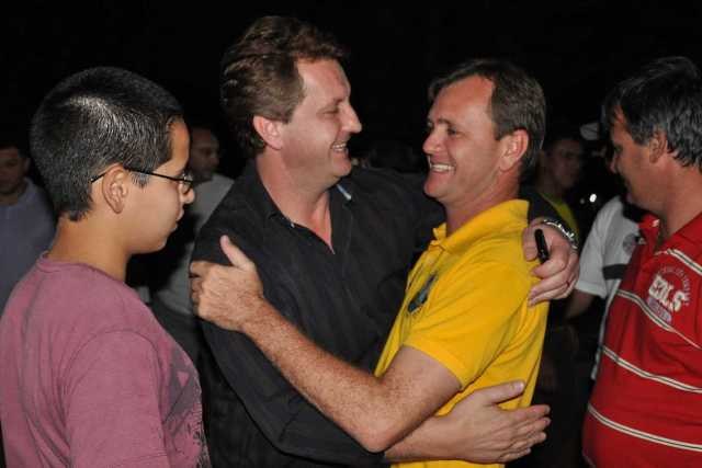 PREPARE-SE, ROVER: ALIADOS DE GOEBEL JÁ MIRAM NA PREFEITURA EM 2012