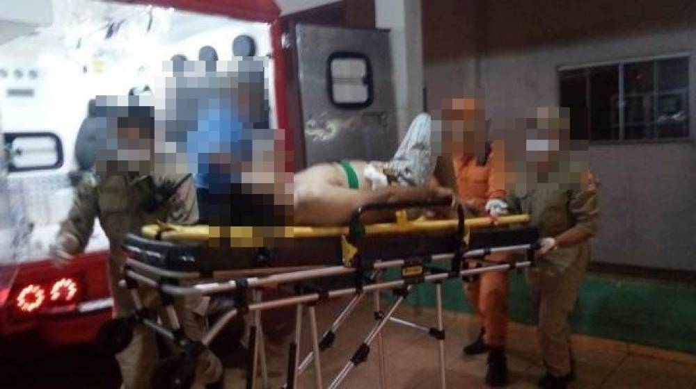 Polícia tenta prender mulher que comanda quadrilha e espanca violentamente as vítimas durante assaltos