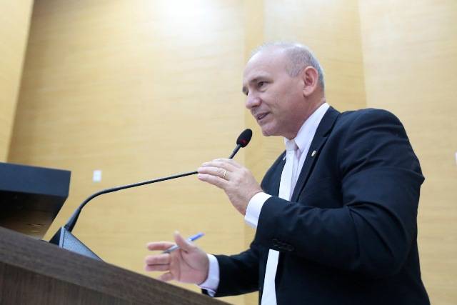 Deputado Ezequiel Neiva propõe ao Governo, financiamento de R$ 800 milhões para a reconstrução das rodovias estaduais