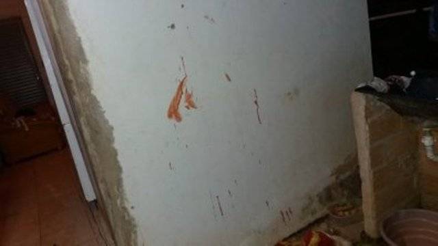 Em cidade vizinha, rapaz reage e mata rival a facadas; ao tentar fugir de moto, autor do crime sofre traumatismo craniano