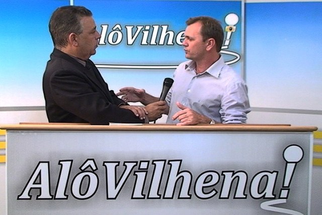 Na TV, deputado reeleito fala sobre avião para atender a cidade