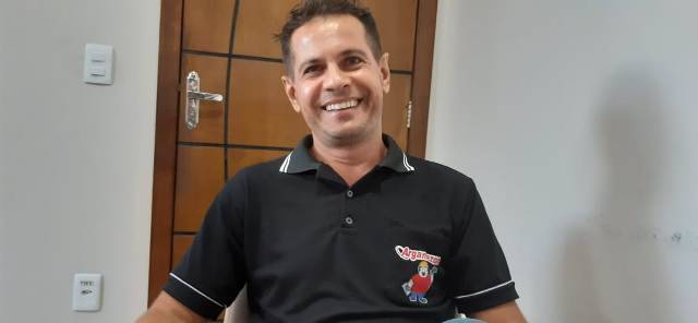 Empresário que já foi picolezeiro em Cerejeiras e garçom em Vilhena confirma pré-candidatura a prefeito
