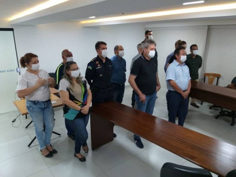 Faltando pouco mais de 12 horas para prazo-limite, comércio ainda não sabe se vai abrir ou permanecer fechado, em Vilhena