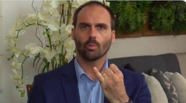 Filho de Bolsonaro, deputado critica forma como portal da Rede Globo noticiou aumento de casos da Covid-19 em Rondônia