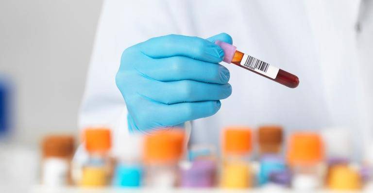Empresária exposta nas redes sociais e ameaçada no WhatsApp recebe resultado: exames para Coronavirus deram negativo