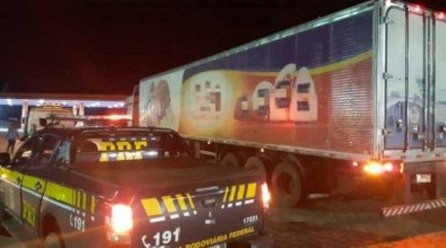 VÍDEO: motorista que havia carregado em Vilhena é seqüestrado em Mato Grosso e 28 toneladas de carne são roubadas