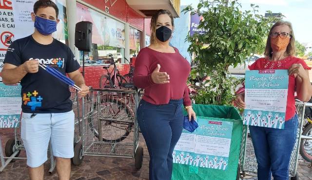Em cidade vizinha, ex-vereadora mobiliza empresários e distribui cestas para famílias carentes durante pandemia