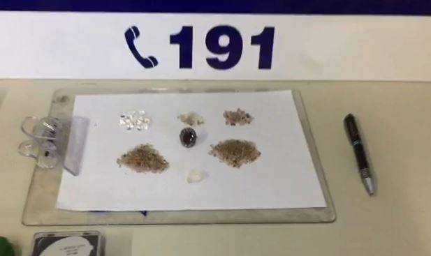 Três homens são presos tentando sair de Rondônia com 1.590 pedras de diamante em carro blindado