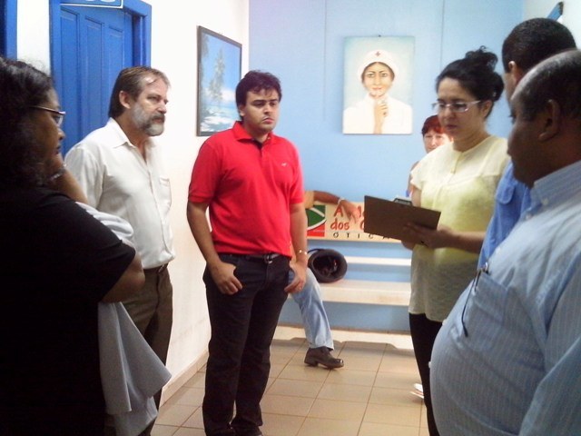 Promotor e Vigilância fiscalizam Hospital Regional de Vilhena