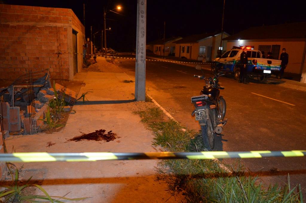 Cinco pessoas, entre elas uma criança, ficam feridas em troca de tiros no Residencial Maria Moura em Vilhena