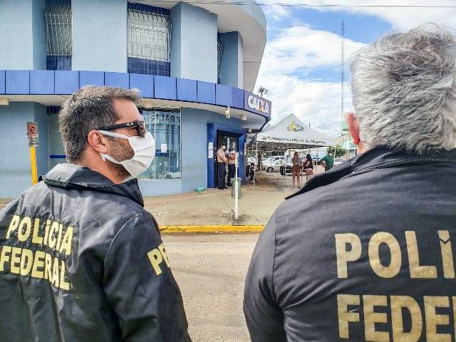 Mulher é presa pela PF na agência da Caixa, em Vilhena, usando documentos falsos para tentar receber auxílio emergencial