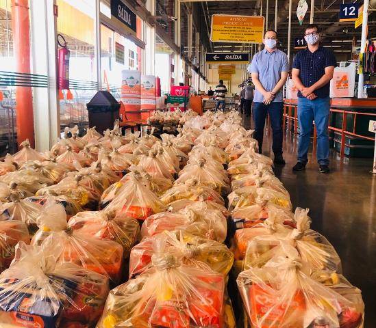 Com venda de sucatas e doações de delegados, Polícia Civil compra mais de 200 cestas básicas para famílias carentes, em Vilhena