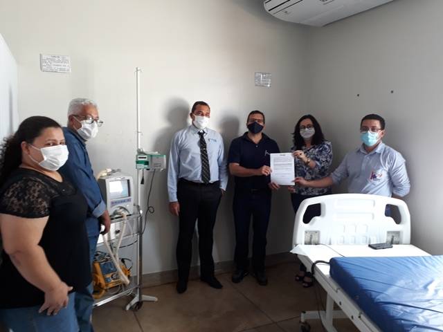 Sicoob Credisul realiza entrega de respirador mecânico doado pela cooperativa para hospital público de Cerejeiras