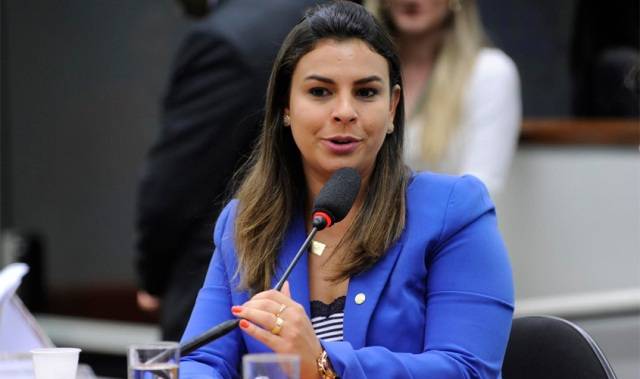 Advogado aciona MP e MPF ao denunciar psicóloga que seria “fantasma” em gabinete de deputada federal de Rondônia