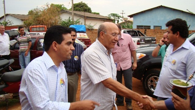Confúcio se reune com pastores e nega contato com pai-de-santo