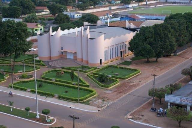 Em nota, prefeitura de Cerejeiras confirma primeira morte de moradora por Covid-19; paciente de 32 anos faleceu em Porto Velho