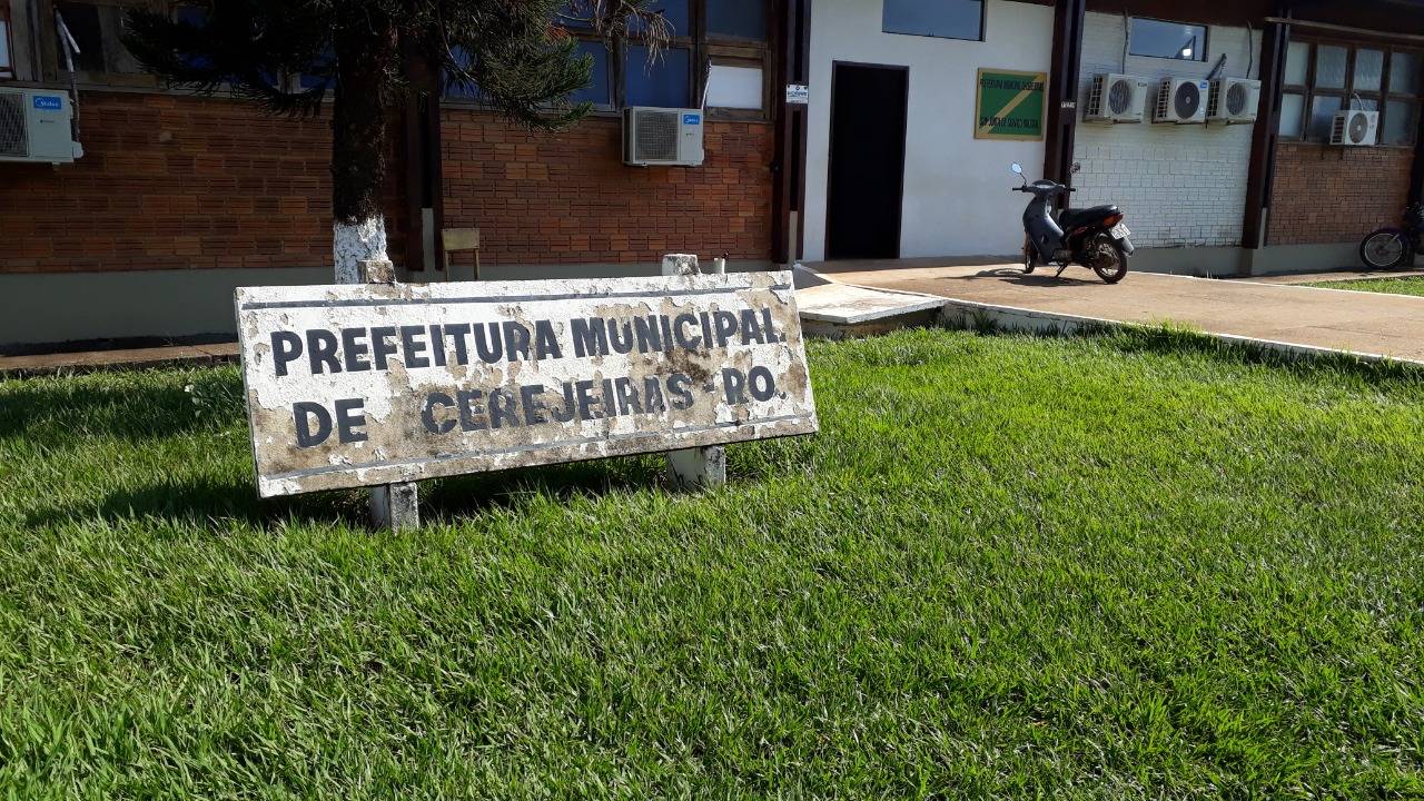Prefeitura não diz se paciente que morreu com suspeita de Covid-19 testou positivo e omissão estimula comentários em Cerejeiras