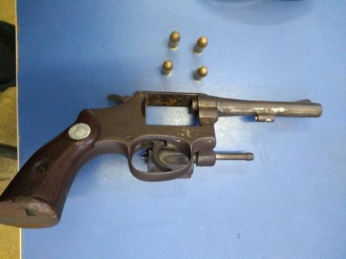 Após denúncia, homem de 32 anos é detido portando revólver e levado para a Unisp, em Vilhena