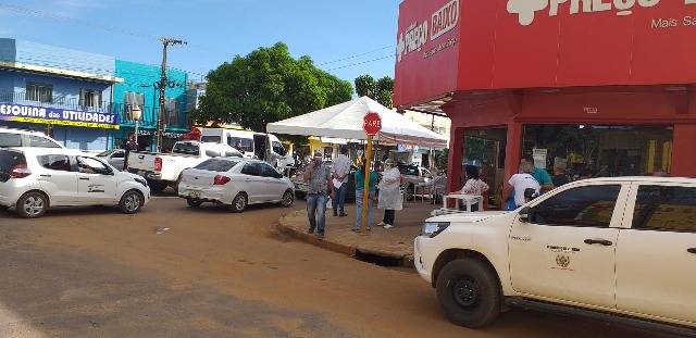 No primeiro dia de testagem em massa, casos de Covid-19 aceleram em cidades do Cone Sul; Vilhena adota sistema drive-thru