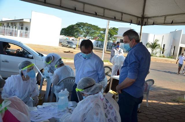 Durante testagem em massa para Covid-19, prefeito faz apelo à população e secretário de Saúde diz que “situação é preocupante”